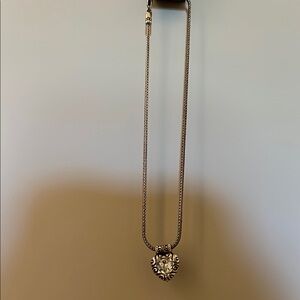 Elegant Silver Pendant Necklace